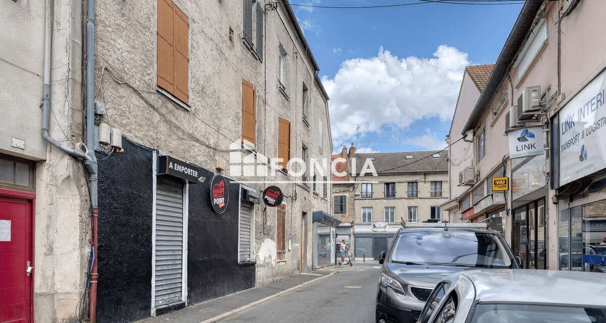 Appartement à CORBEIL-ESSONNES