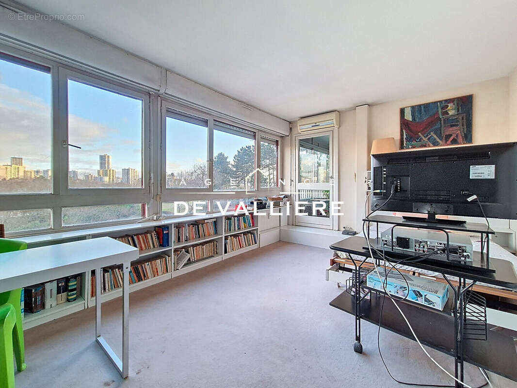 Appartement à NANTERRE