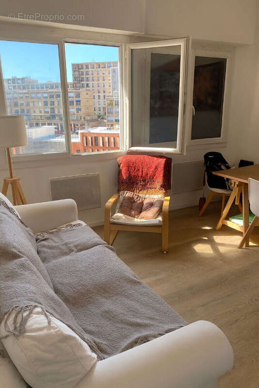 Appartement à MARSEILLE-2E