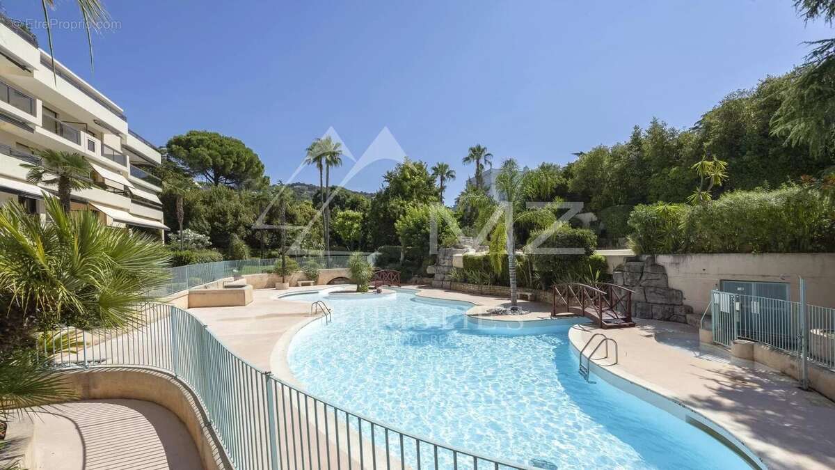 Quartier Montrose, appartement de 3 pièces avec jardin de 148m2 - photo 12