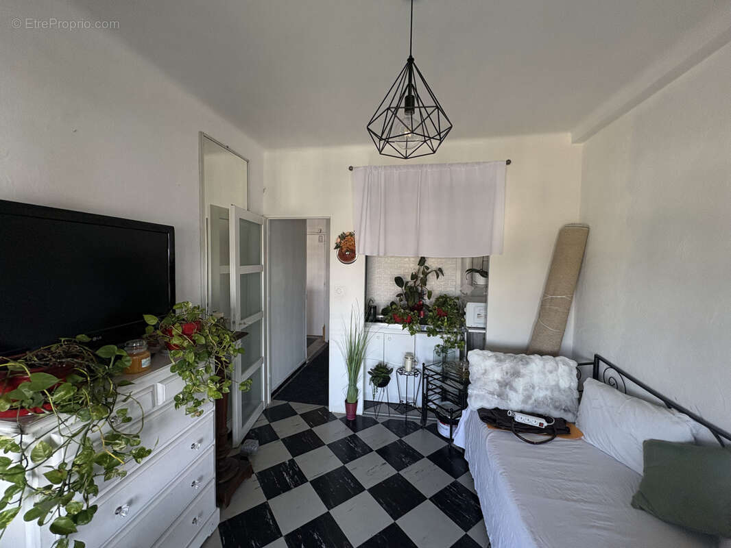 Toulon - castigneau - photo 5