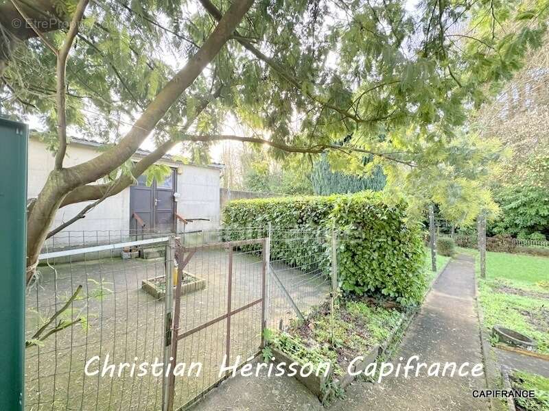 Maison à BOESSE-LE-SEC