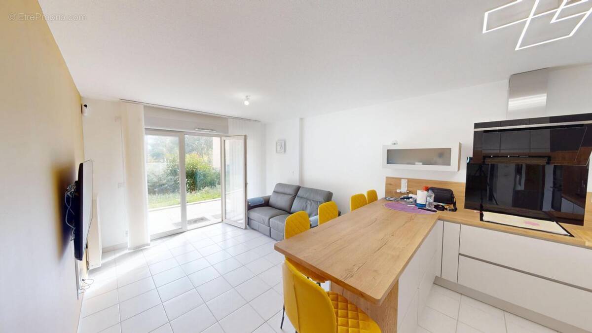 Appartement à LE MUY