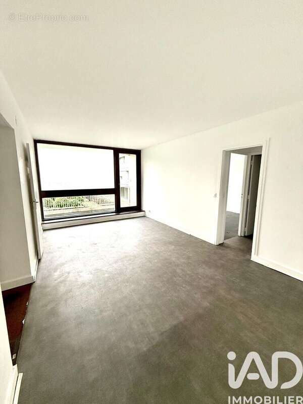 Appartement 55 m² à Stains  - photo 3