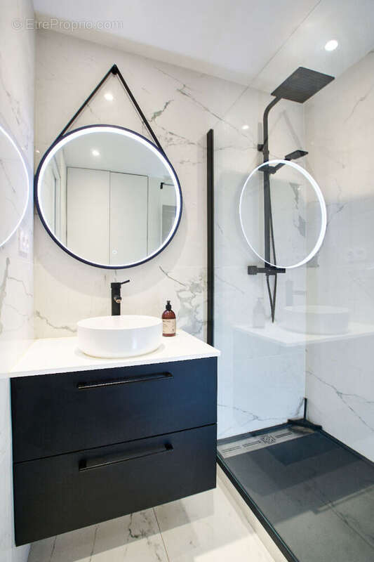 Appartement à PARIS-19E