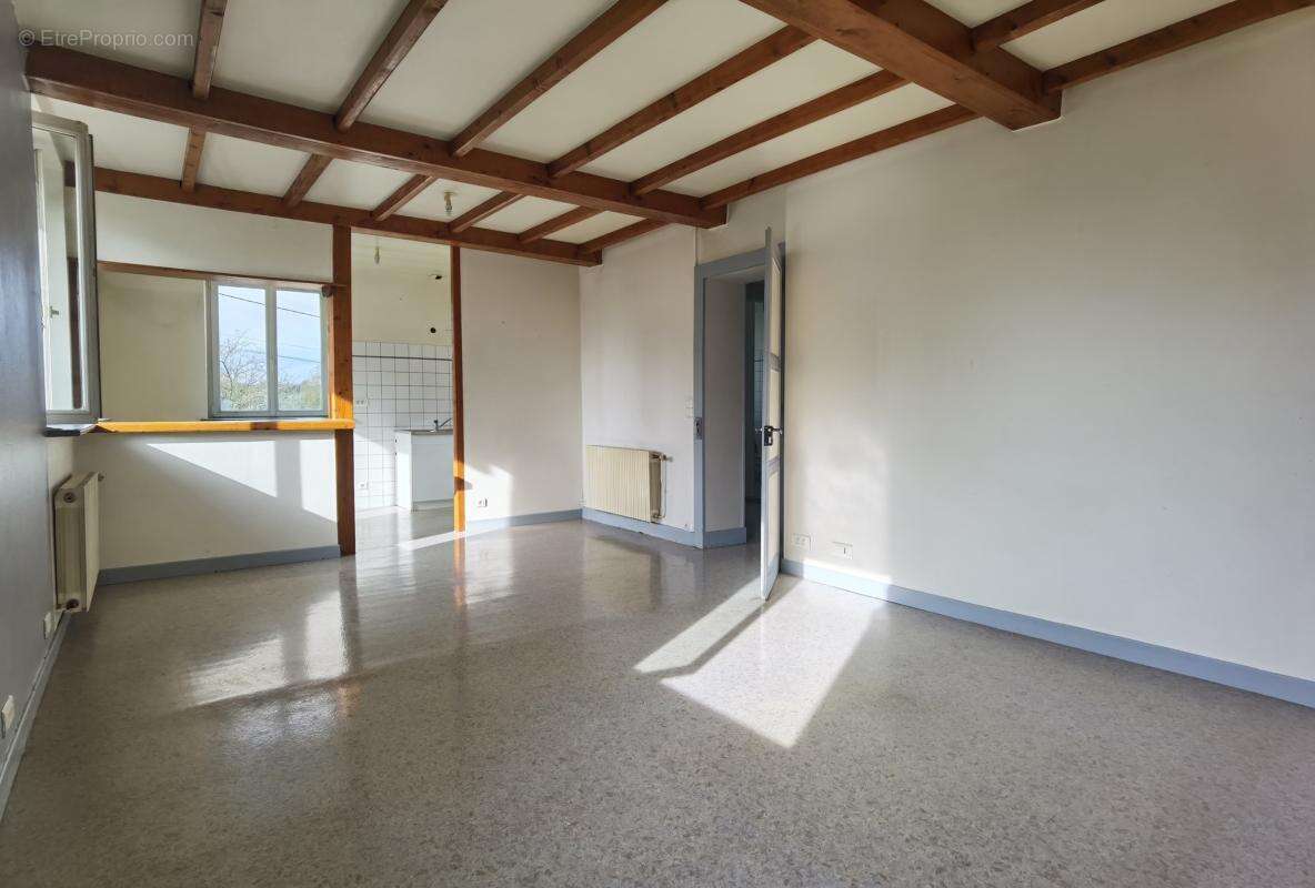 Appartement à LA PRETIERE