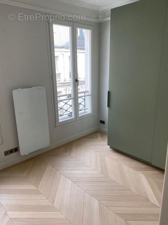 Appartement à PARIS-9E