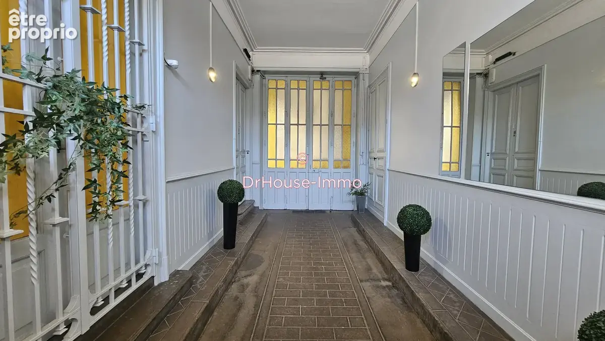 Appartement 195 m² à Le Mans  - photo 4
