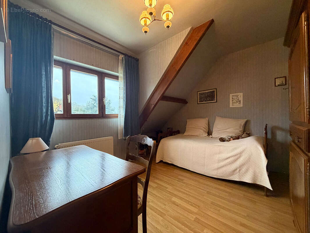 Maison à ARNIERES-SUR-ITON