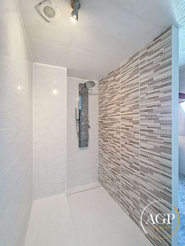 Maison Amilly, 5 chambres - photo 10