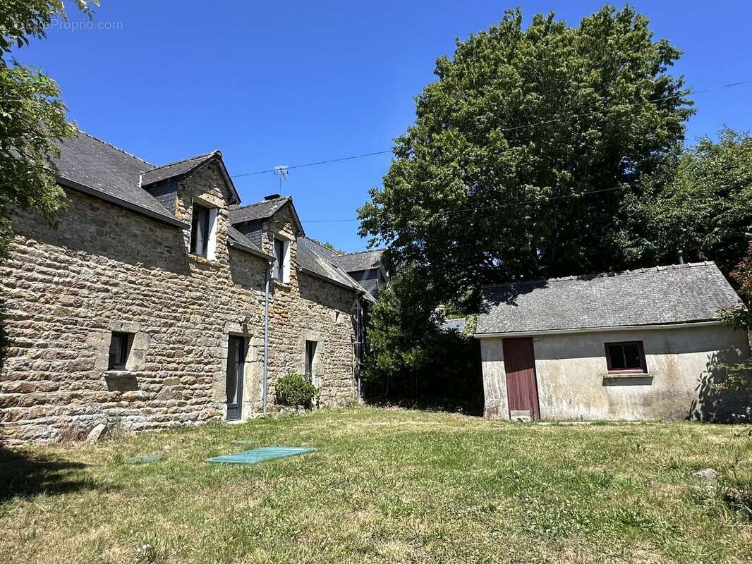 Maison à LOCOAL-MENDON