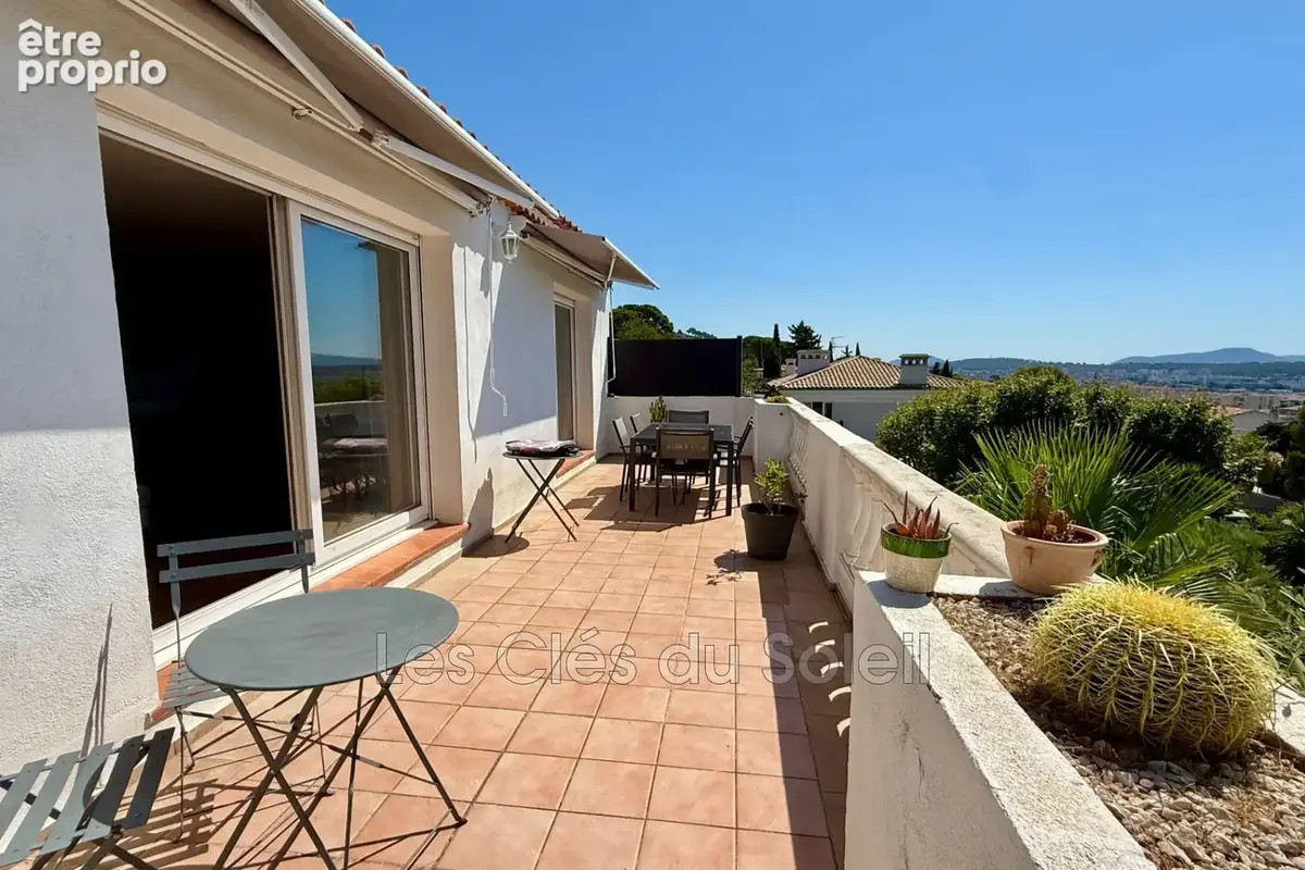 Maison 117 m² à Toulon  - photo 2
