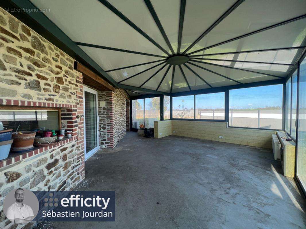 Maison à LOUVIGNE-DE-BAIS