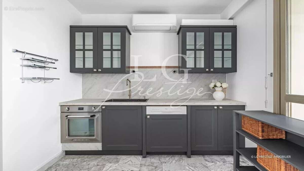Appartement à MANDELIEU-LA-NAPOULE