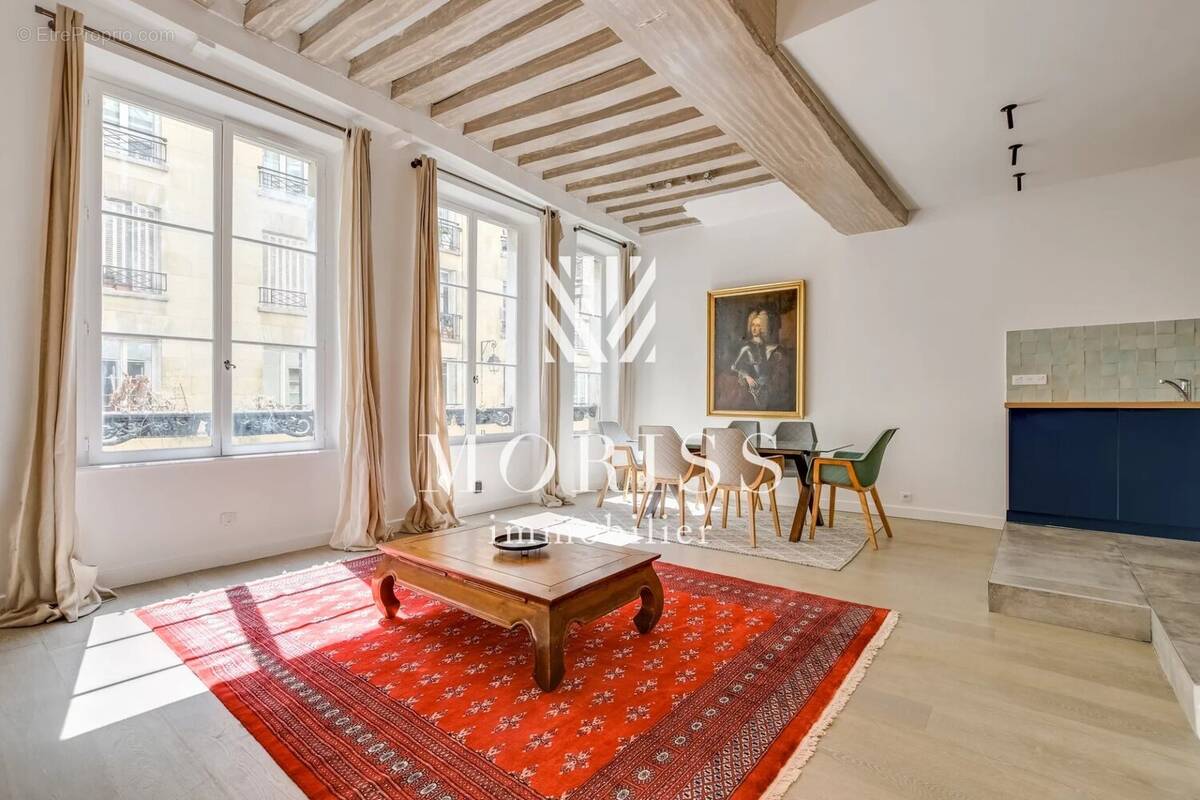 Appartement à PARIS-4E