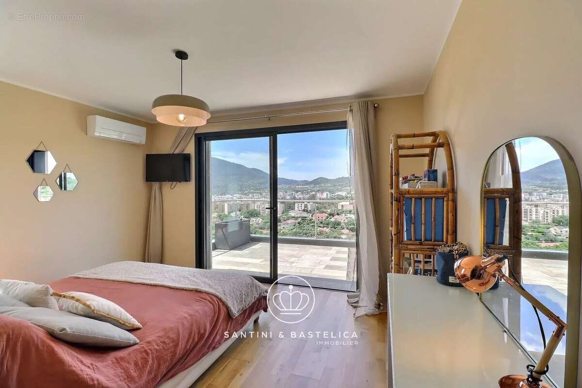 Villa contemporaine avec piscine et dépendance à Pietralba – Ajaccio - photo 16