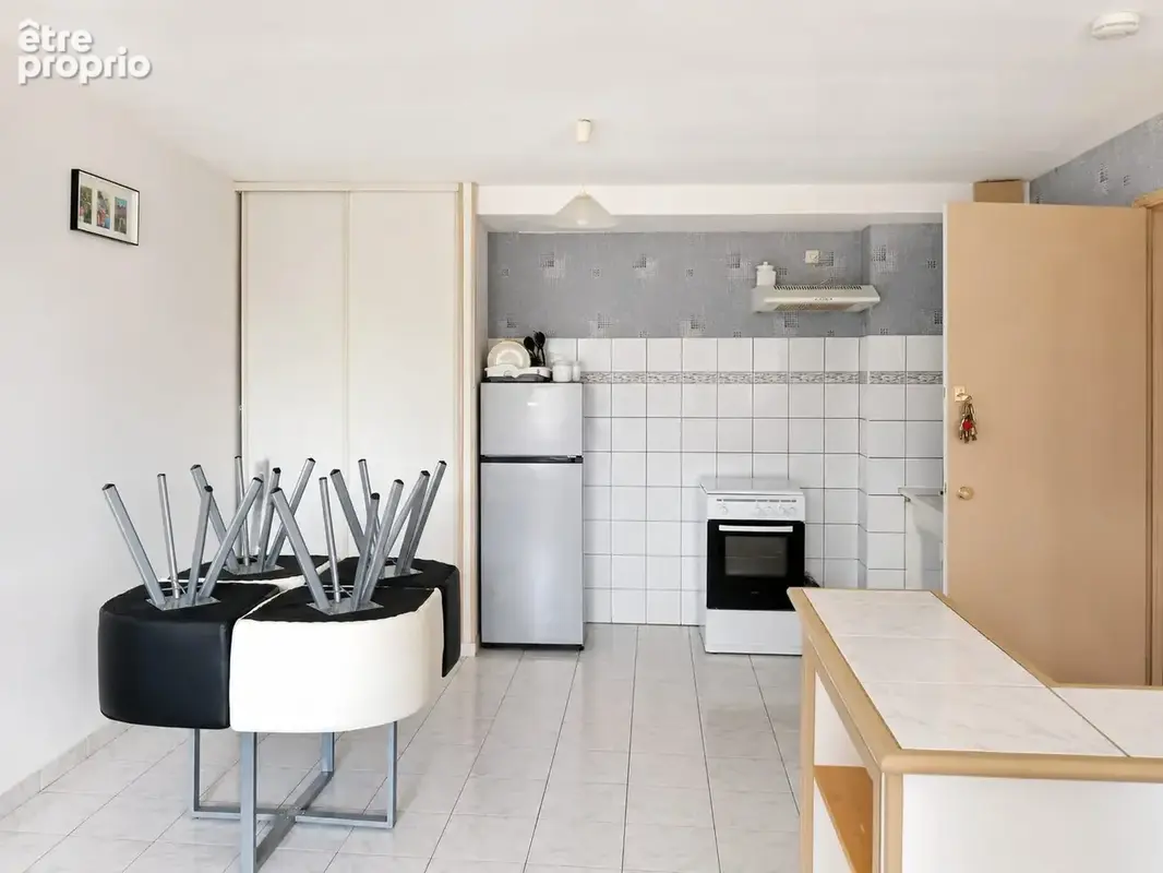 Maison 318 m² à Vivonne  - photo 7