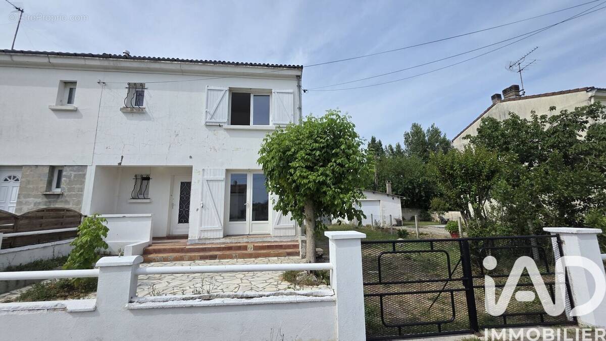 Photo 1 - Maison à MONTENDRE