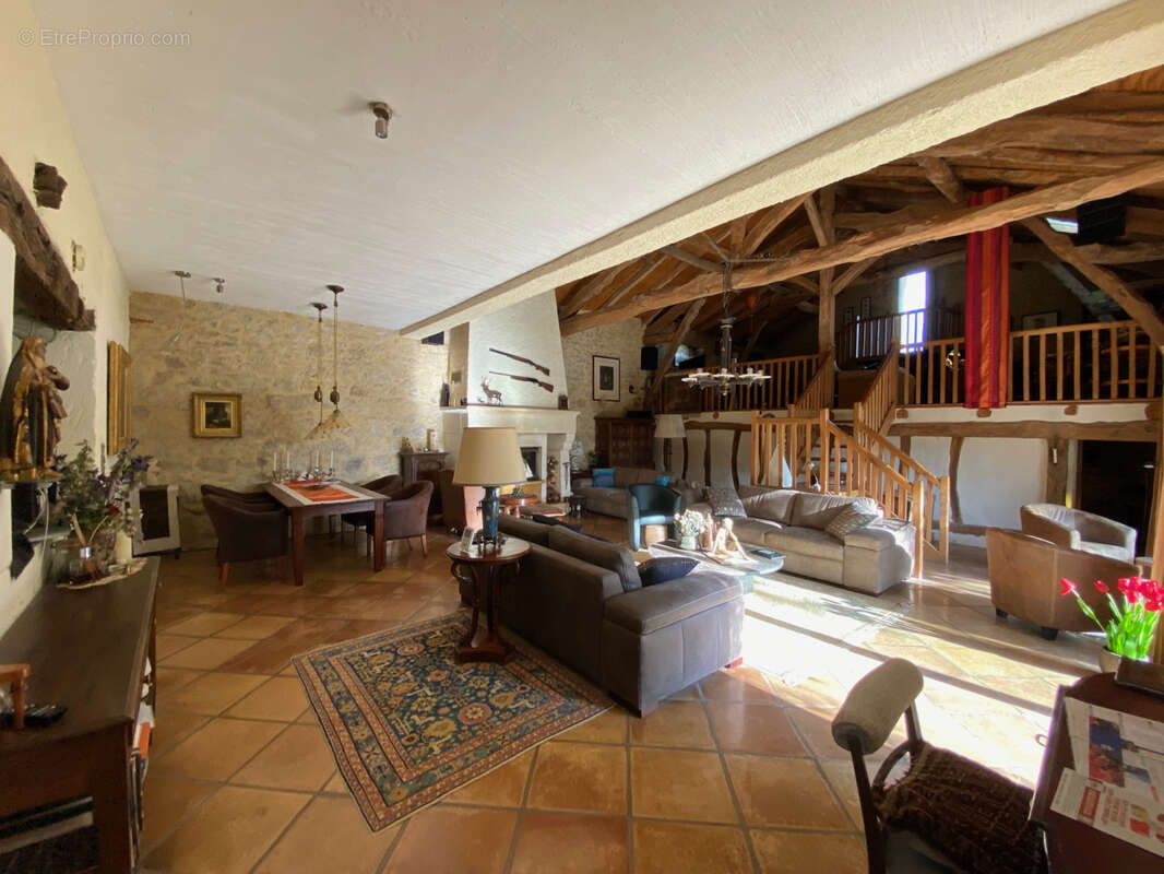 Maison à PESCADOIRES