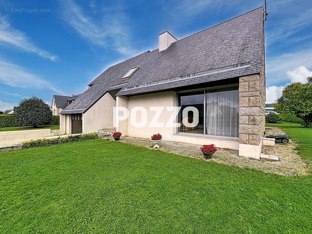 A Vendre - Saint Hilaire Du Harcouet - Maison 5 pièce(s) 129 m² - Vie de Plain-Pied - Centre-ville - Garage - photo 17