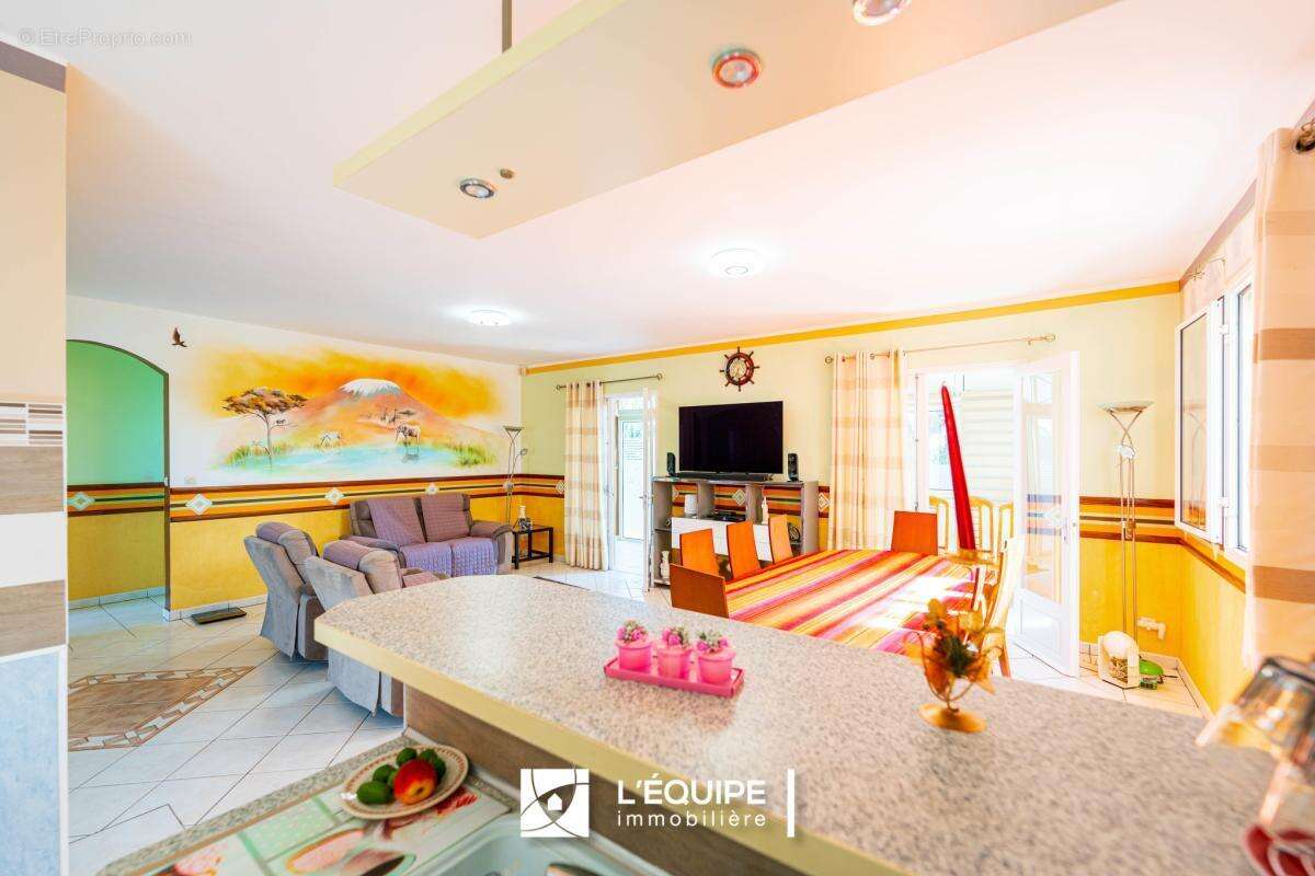 Maison à SAINT-DENIS