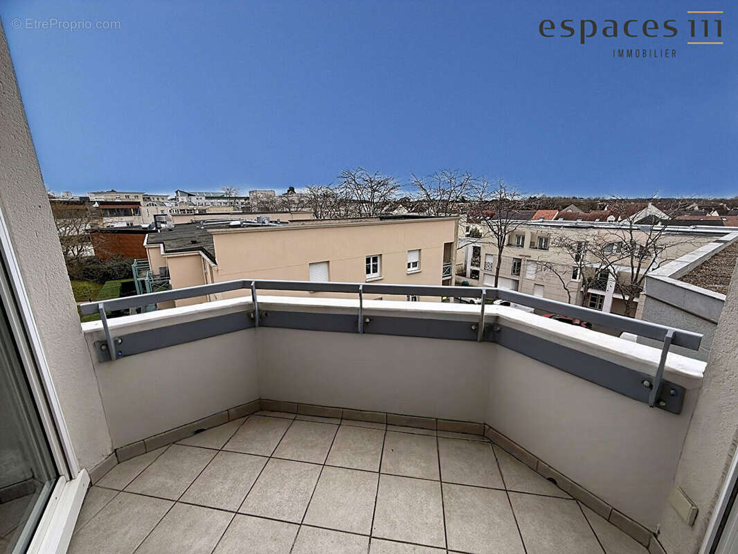 Appartement à MONTIGNY-LE-BRETONNEUX