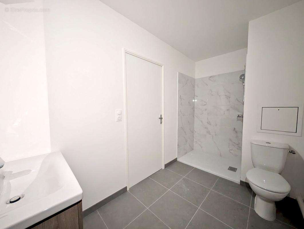 Appartement à DEVILLE-LES-ROUEN