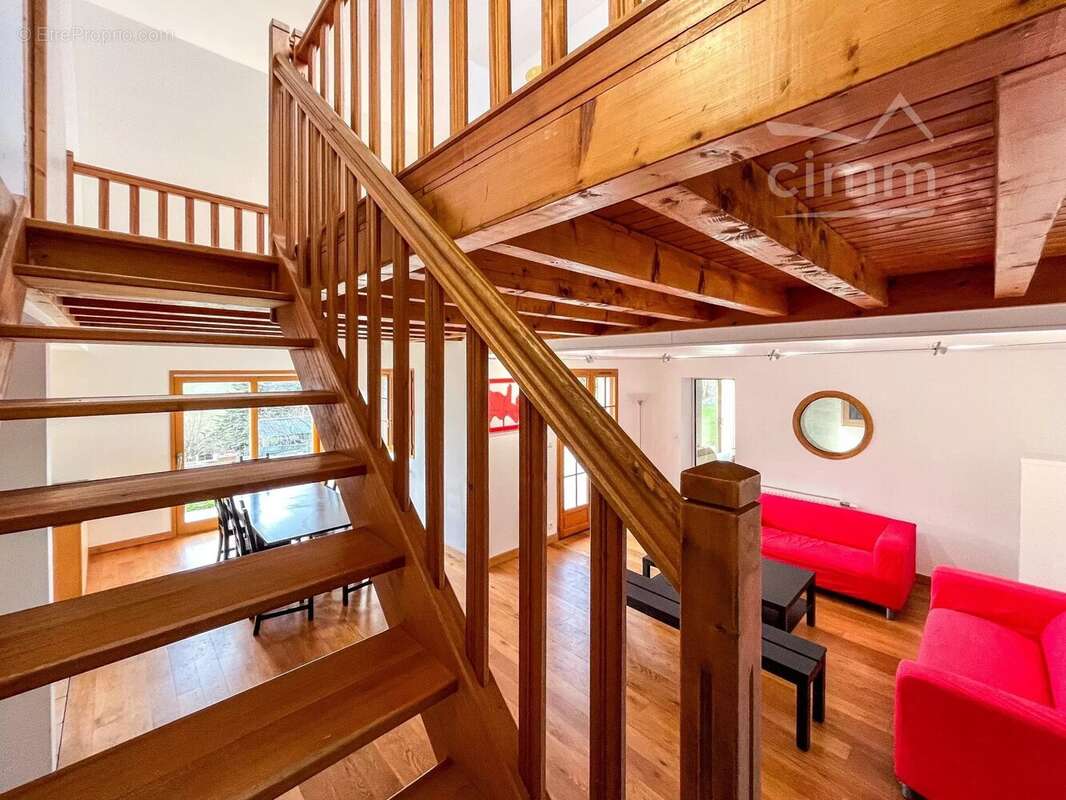 Maison à LA TERRASSE