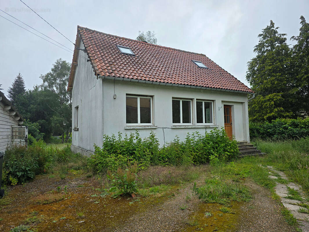 Maison 83 m² à Crevecoeur-Le-Grand  - photo 2