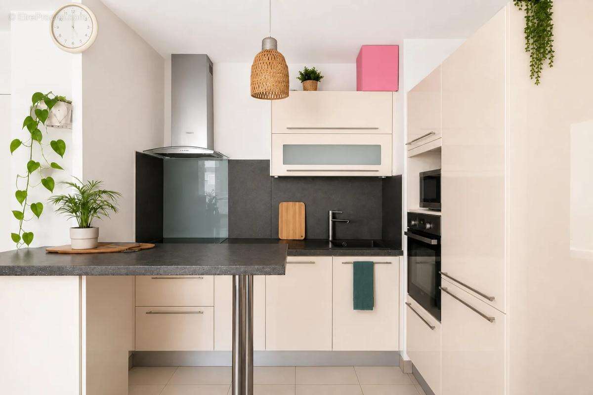 Appartement T3 de 59 m² avec terrasse et parking – Marseille - photo 3