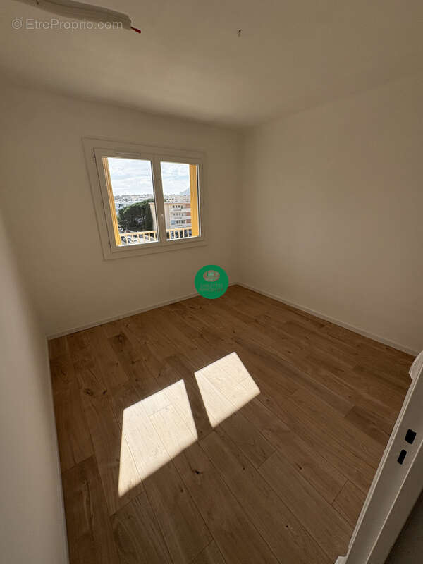 Appartement T4 à vendre Quartier Mar Vivo   La Seyne-sur-Mer (83) - photo 6