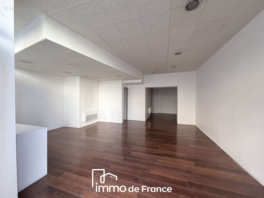 Local commercial Rodez 55 m2 - photo 8