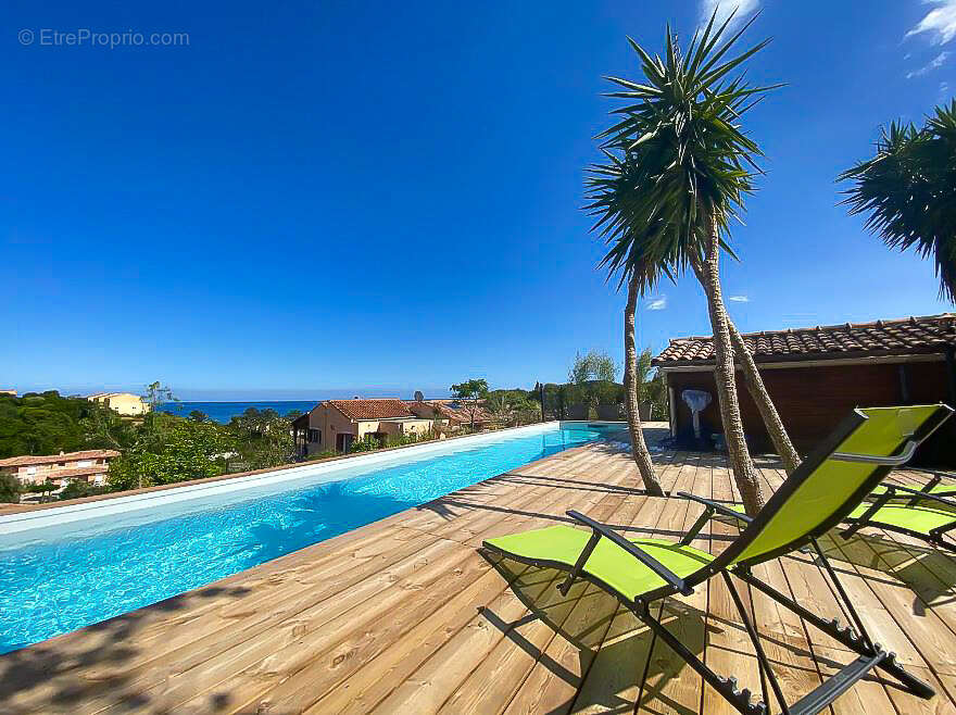 Maison à PORTO-VECCHIO