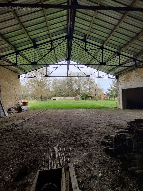 Maison à NANTILLE