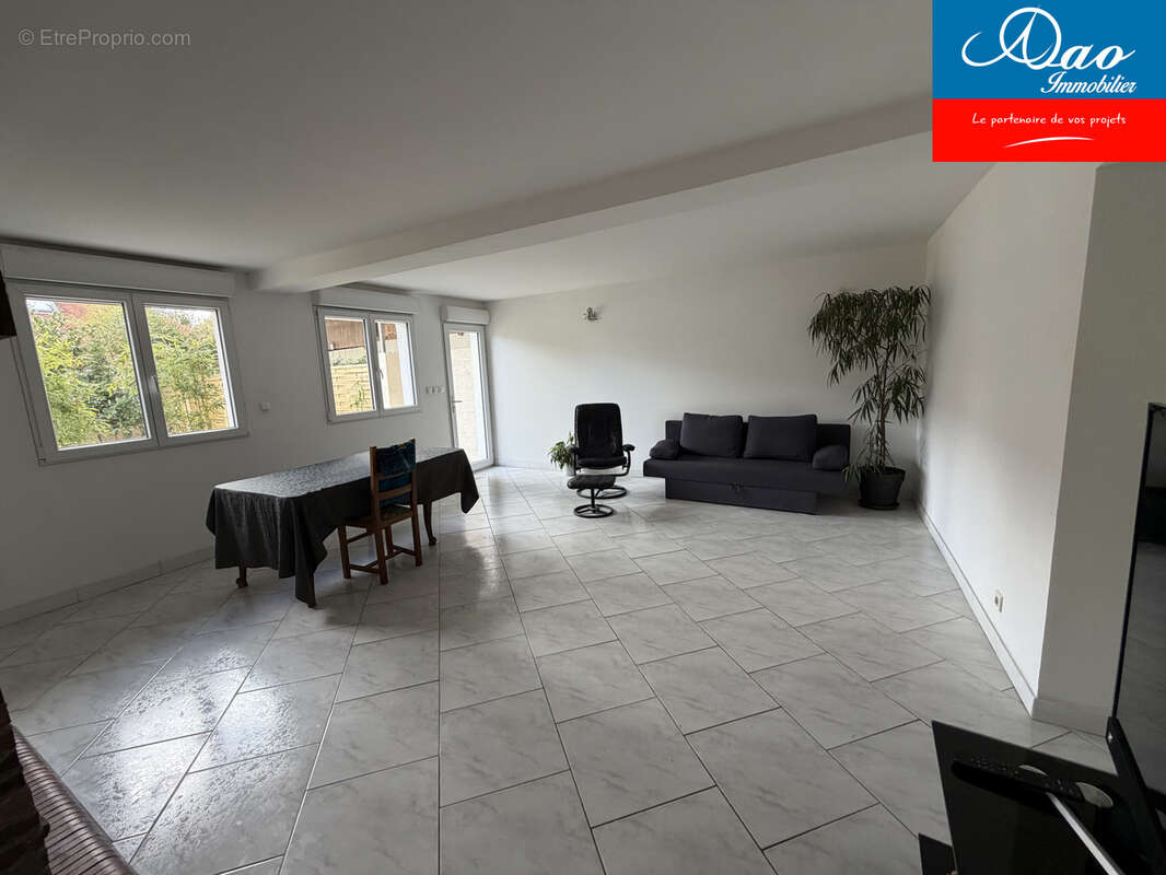Maison familiale style longère avec dépendance - Saint Germain/Lépine - photo 5