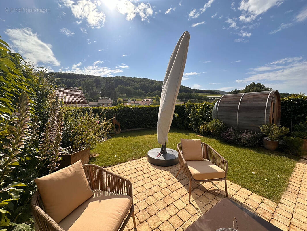Appartement à REIGNIER