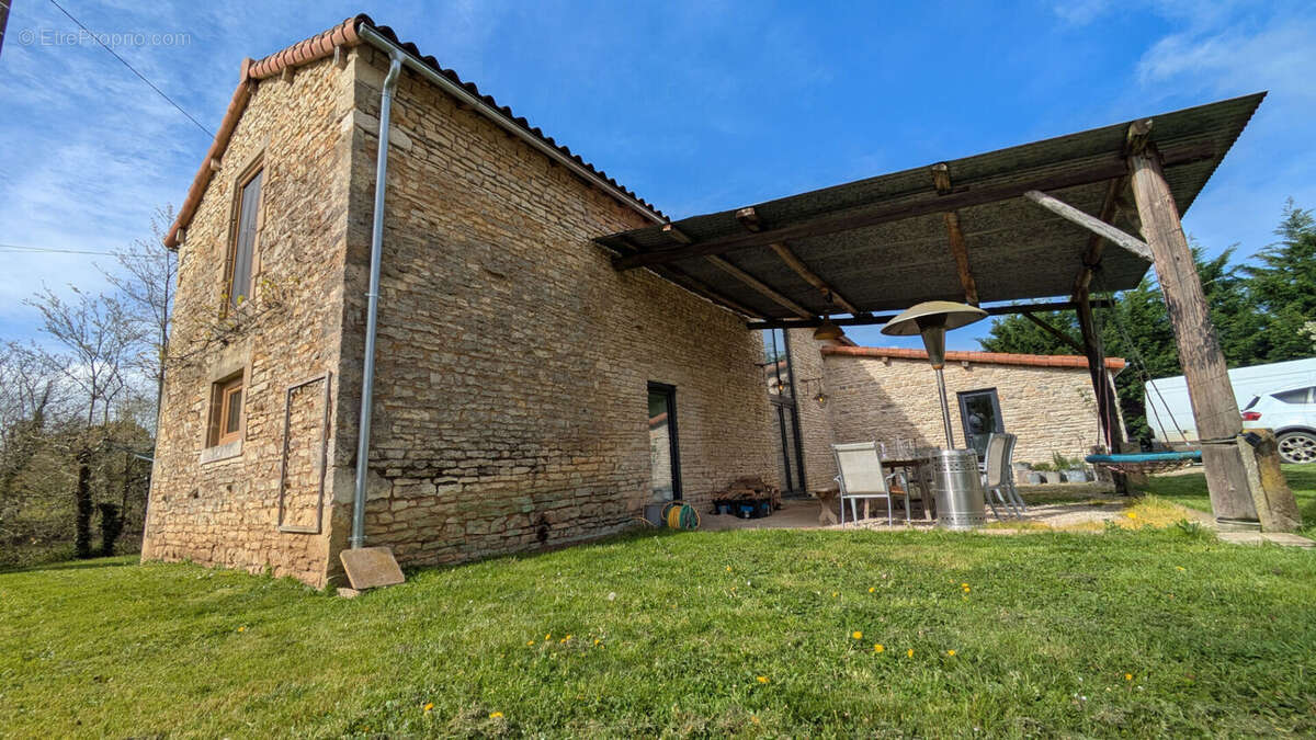 Maison à MAUPREVOIR