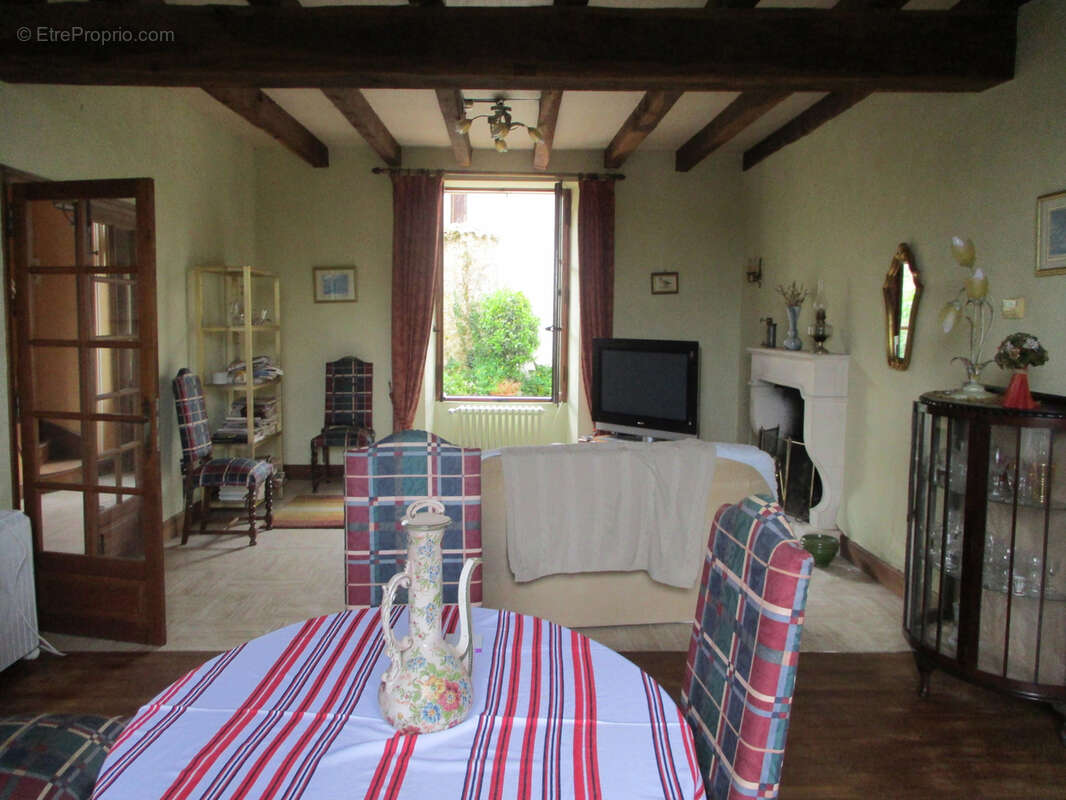 Maison à CEAUX-EN-COUHE