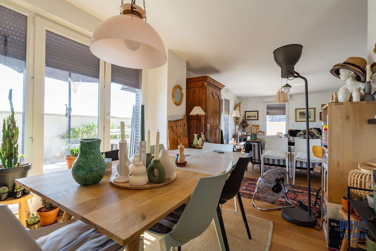 Appartement à VILLEPREUX