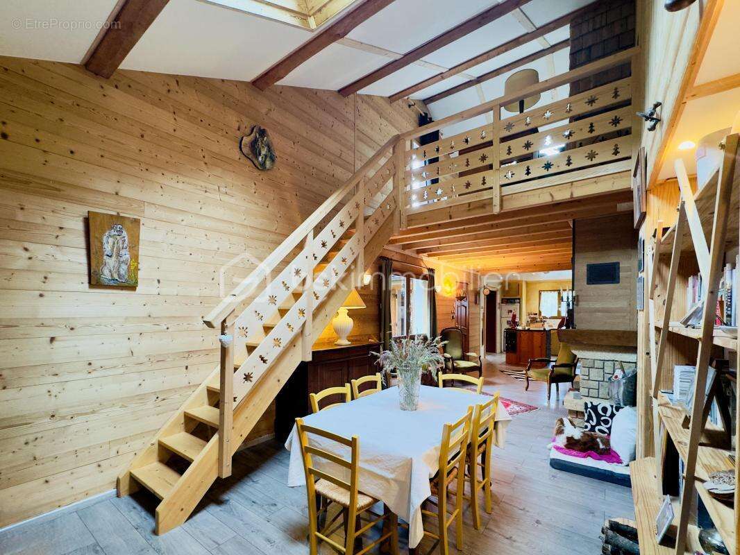 Maison à THORENS-GLIERES