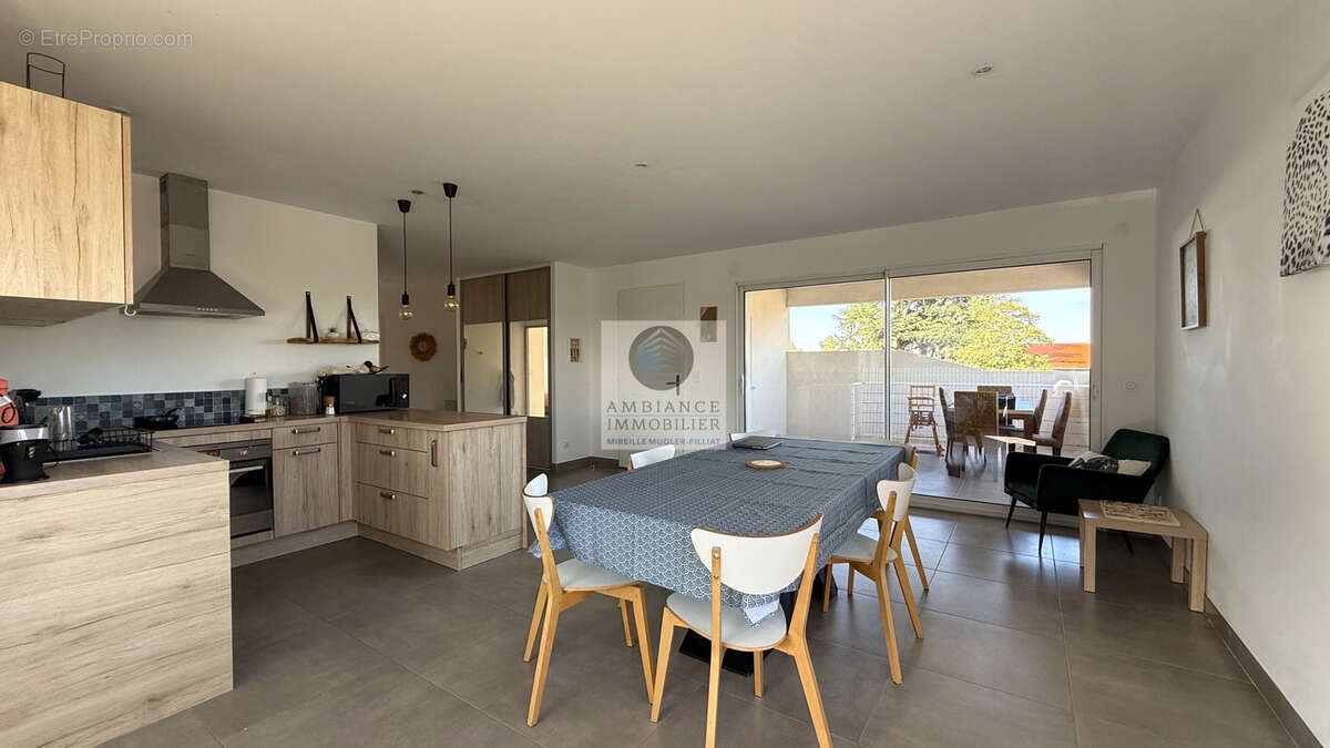 Appartement à GUILHERAND-GRANGES