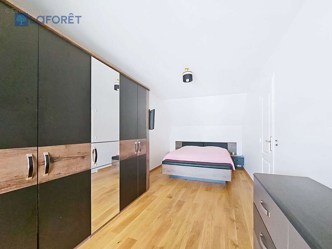 Maison à LAGNY-SUR-MARNE