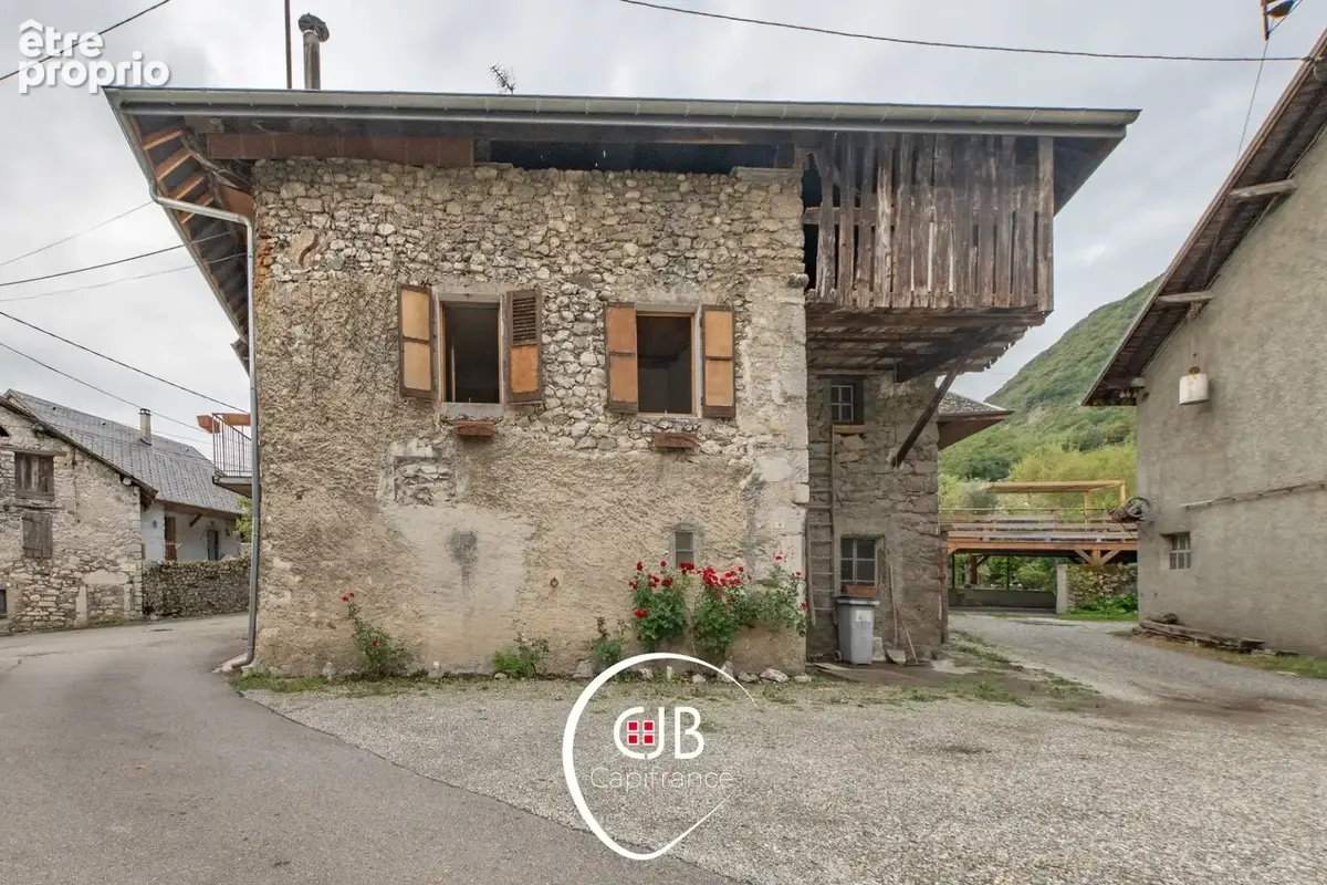 Cruet – Maison 62 m² avec atelier, jardin et combles aménageables - photo 24