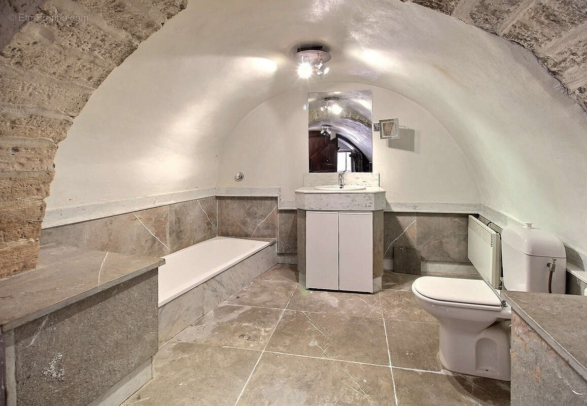 Maison à SAINT-MARTIN-DE-LONDRES