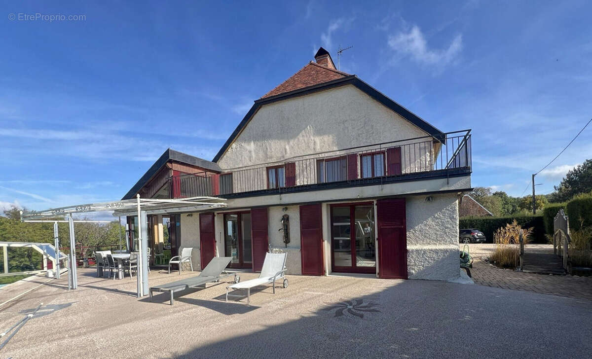 Maison à CHATILLON-LE-DUC