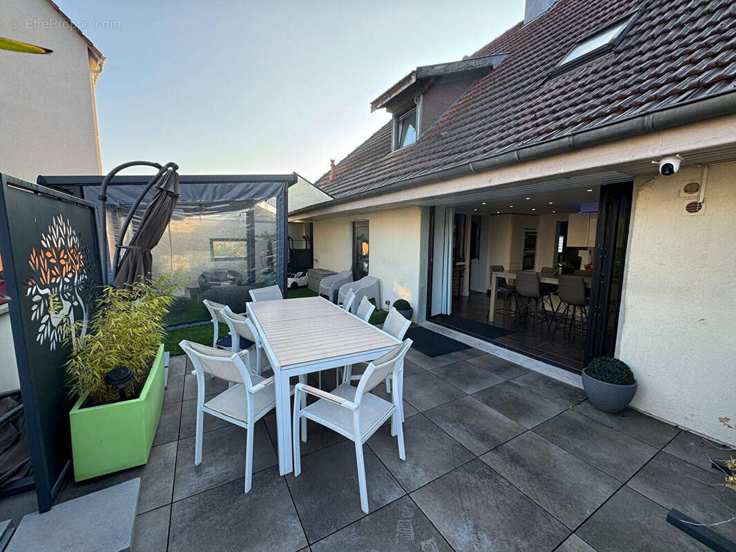 Appartement à BAVILLIERS