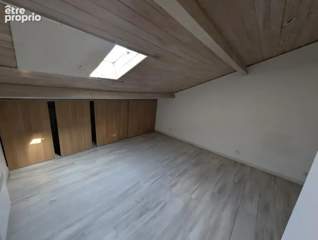 Bordeaux St Genès 43m² duplex 2 ch -  135 000 € - photo 5