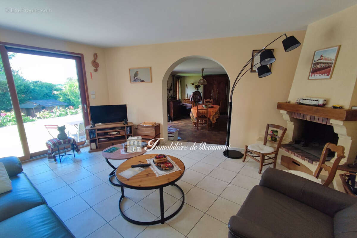 Maison à BERNAY