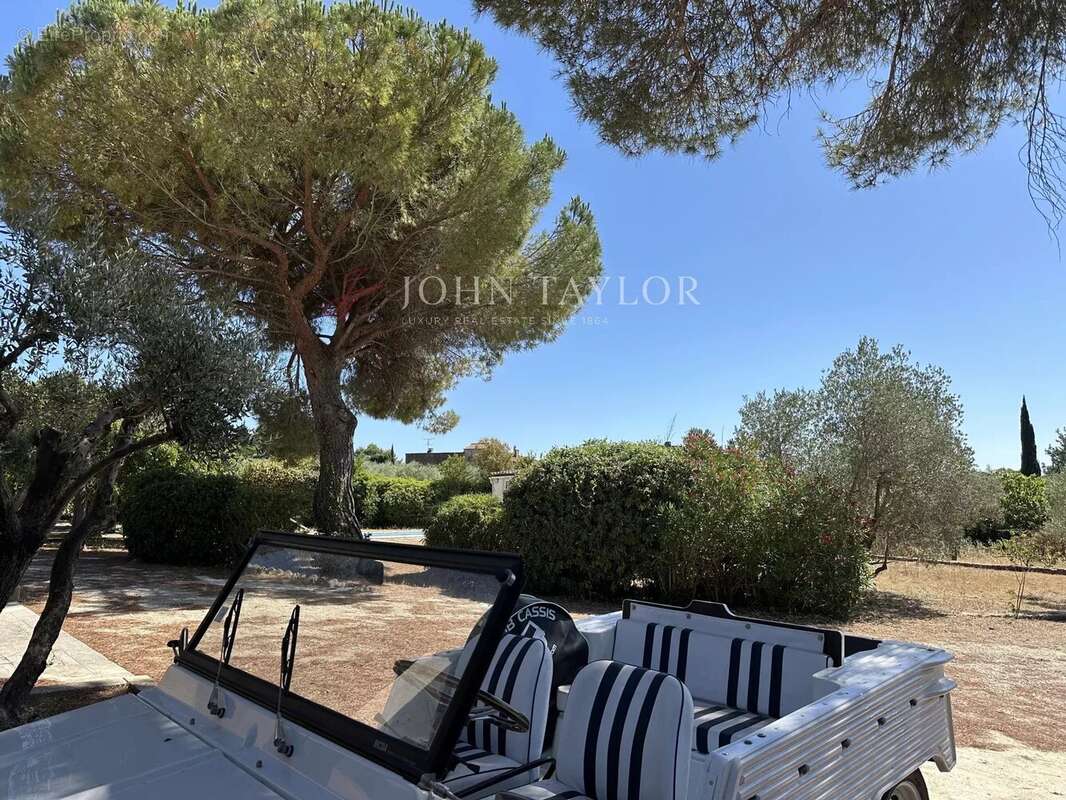 Fontvieille - Maison en pierre avec piscine - photo 18