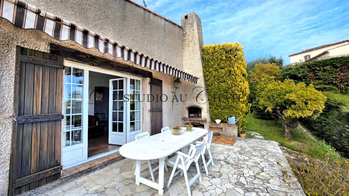 French riviera- cagnes sur mer superbe maison  au calme total avec piscine et vue mer exceptionnelle - 5 chamb - photo 8